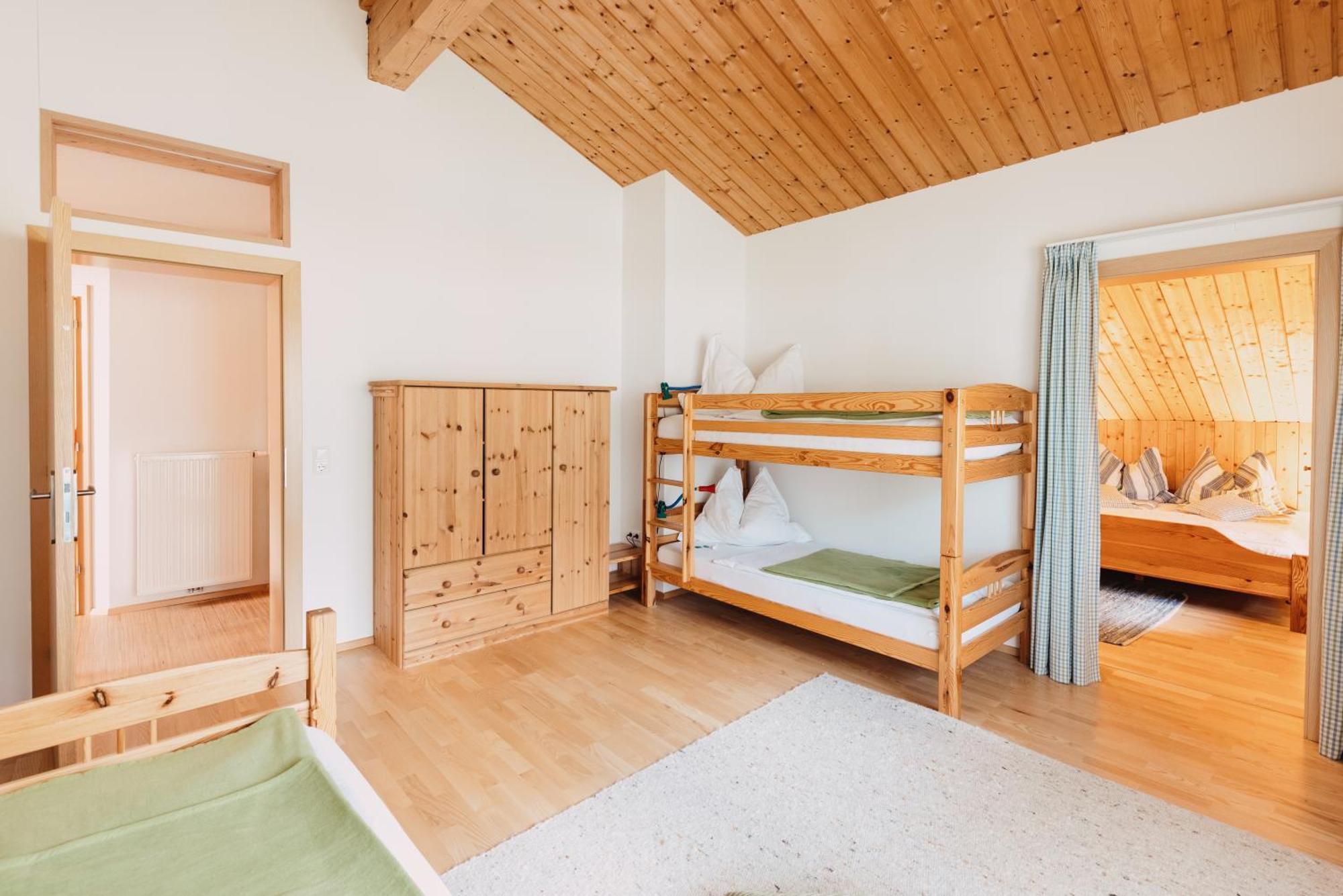 Bio-Bauernhof Auernig Villa Obervellach Buitenkant foto