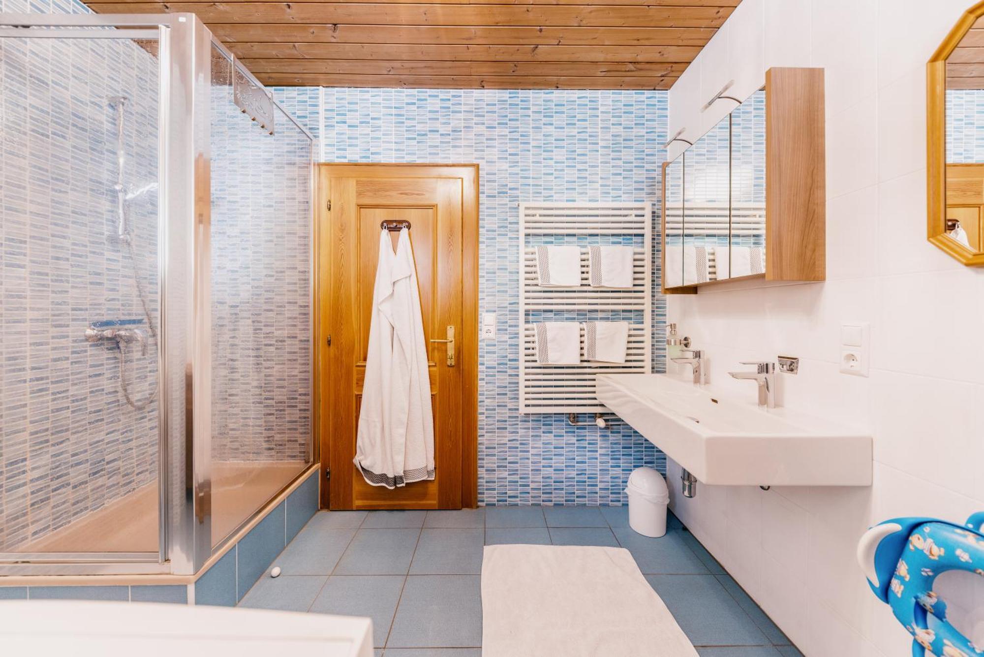 Bio-Bauernhof Auernig Villa Obervellach Buitenkant foto